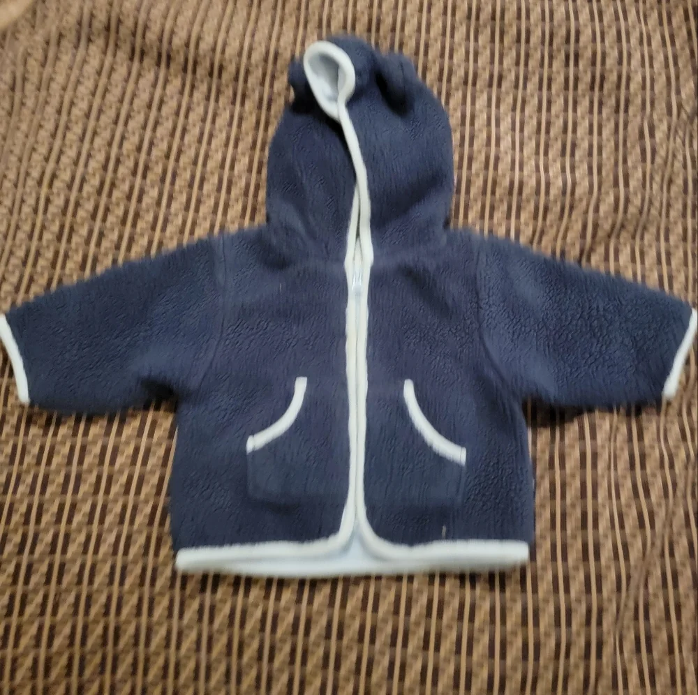 Baby Gap Adorable Gap fuzzy matching sweat suit baby bear jacket winter newborn